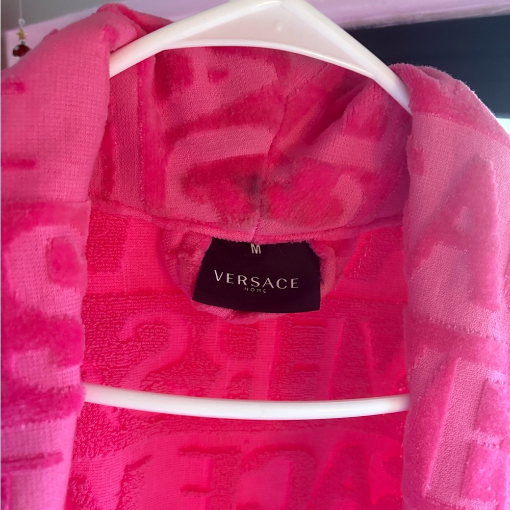 Versace Pink and Gold Robe - Picture 3 of 8